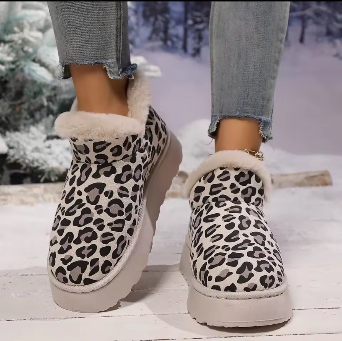 Women’s Leopard Print 