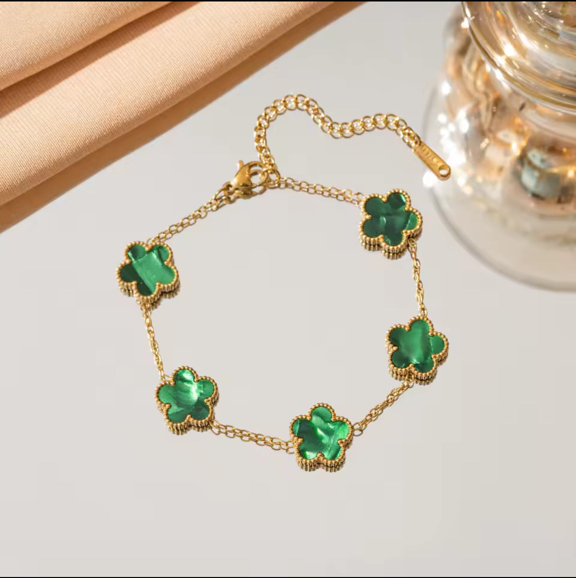 Clover bracelet