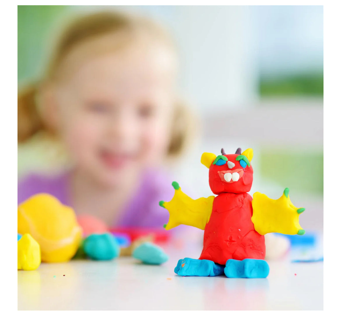 1.5 Kg Giant Play Dough Set in Bucket