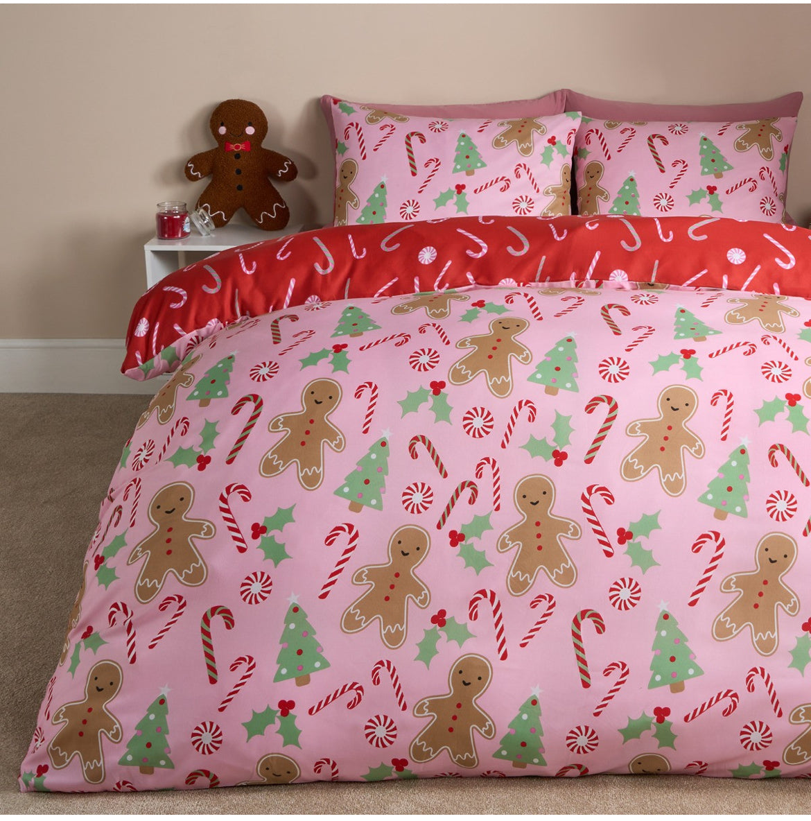 Gingerbread & Candy Cane Reversible Christmas Bedding