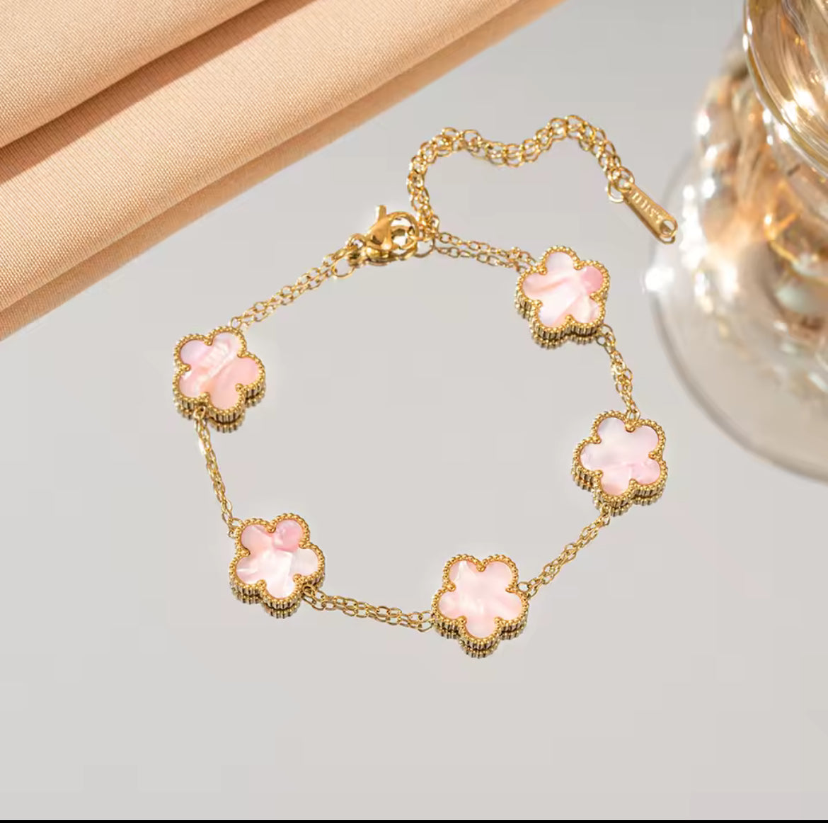 Clover bracelet