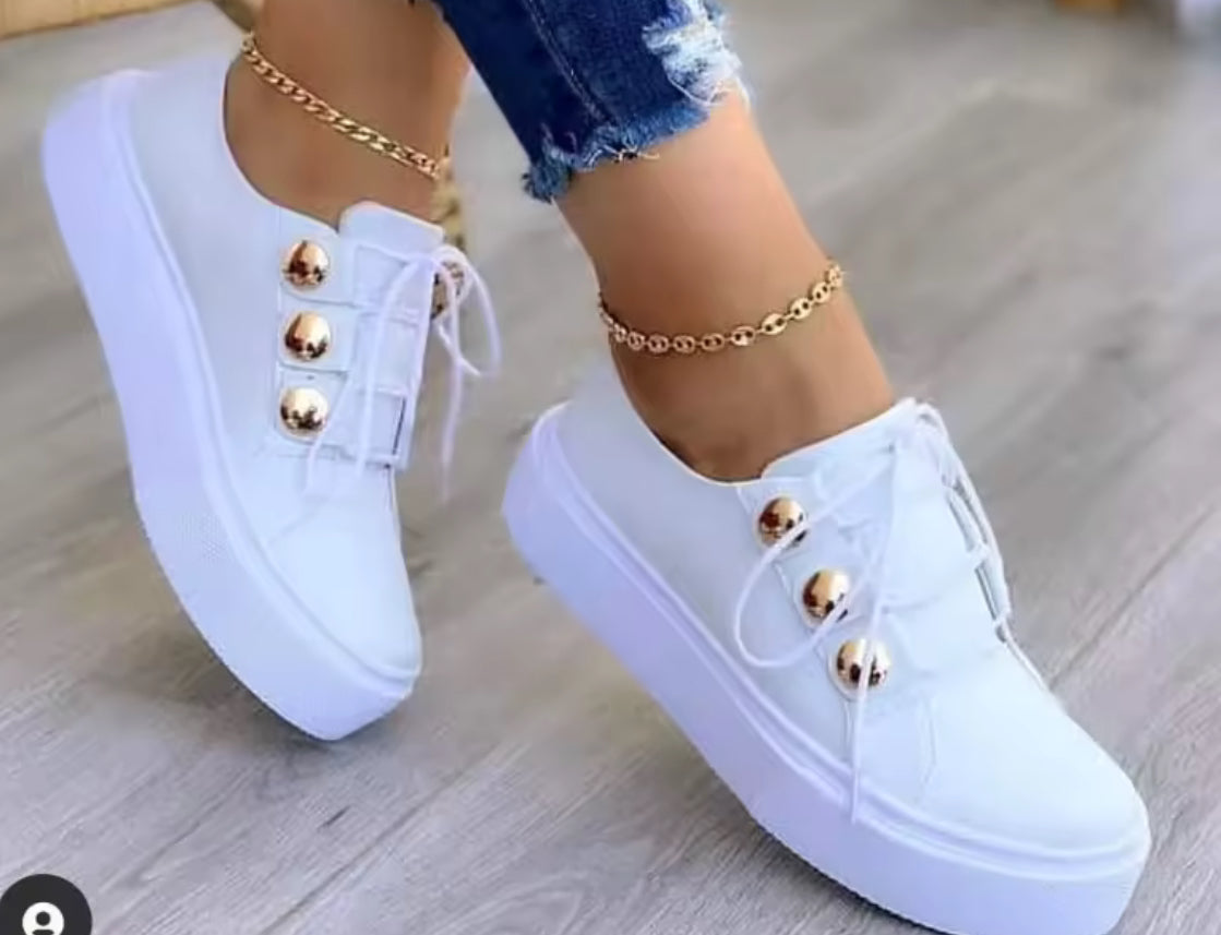 Womens Tranniers