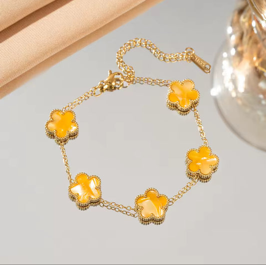Clover bracelet