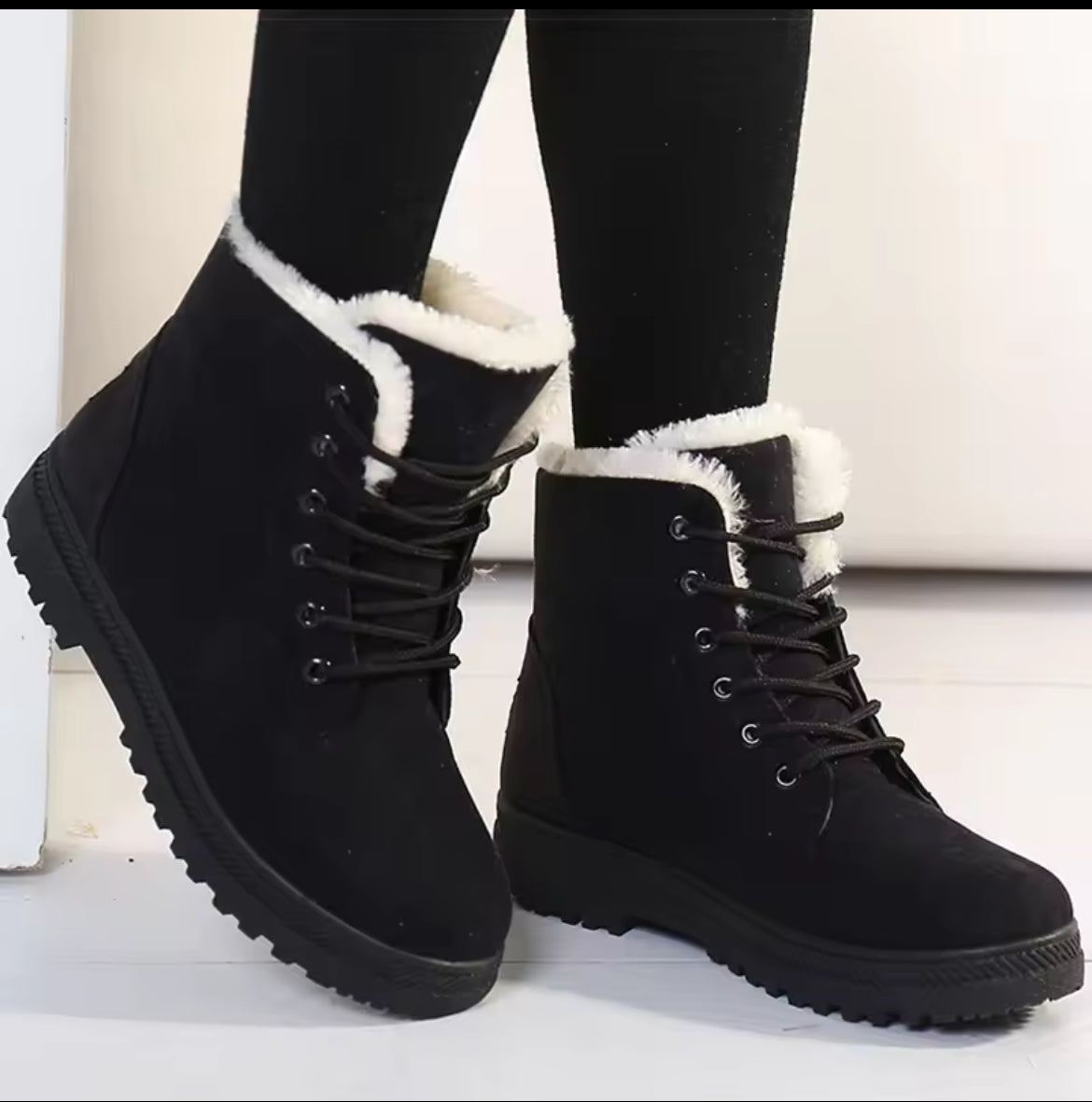Women’s Fluffy Boots