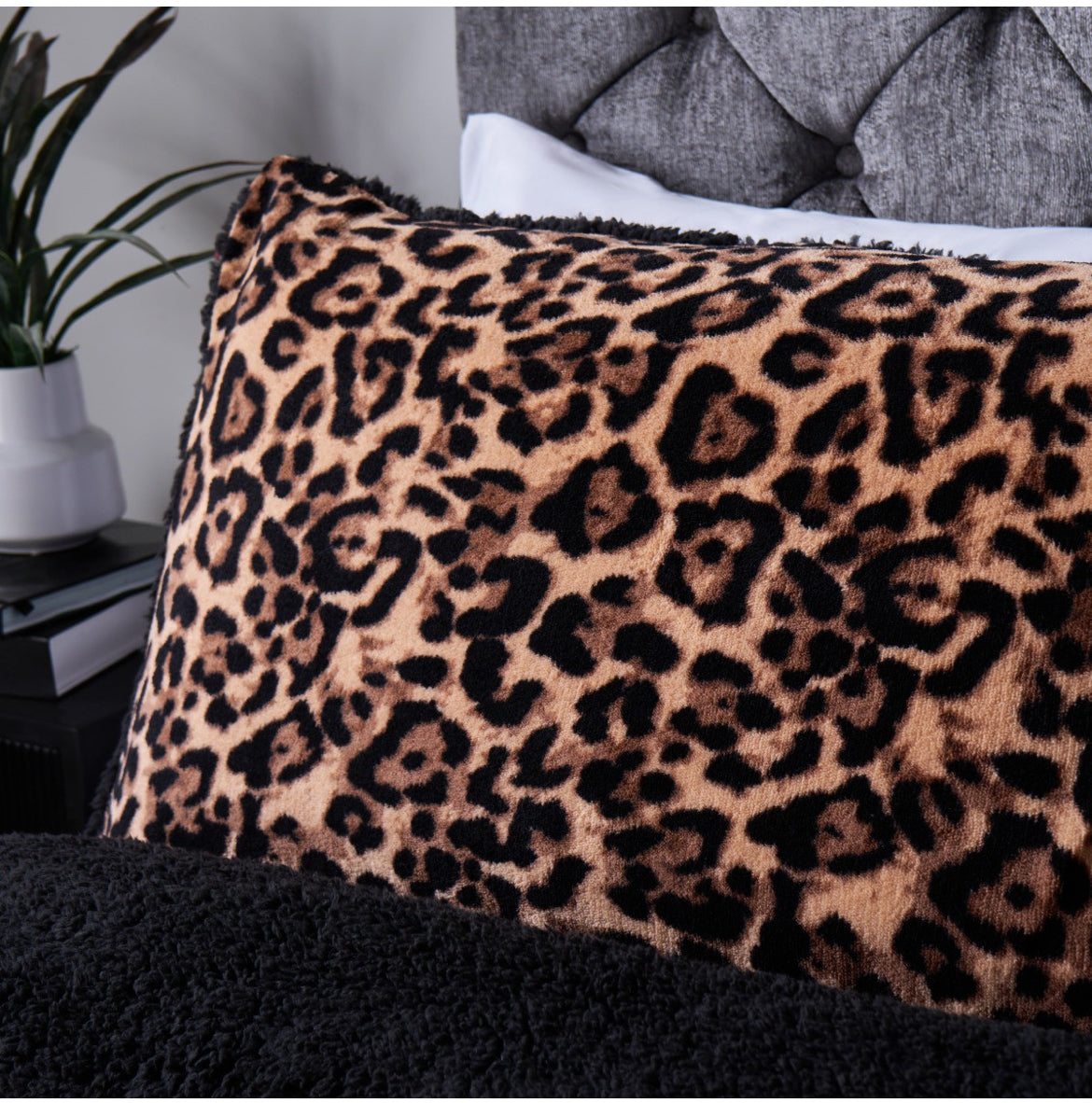 Leopard Fleece Duvet Cover Set