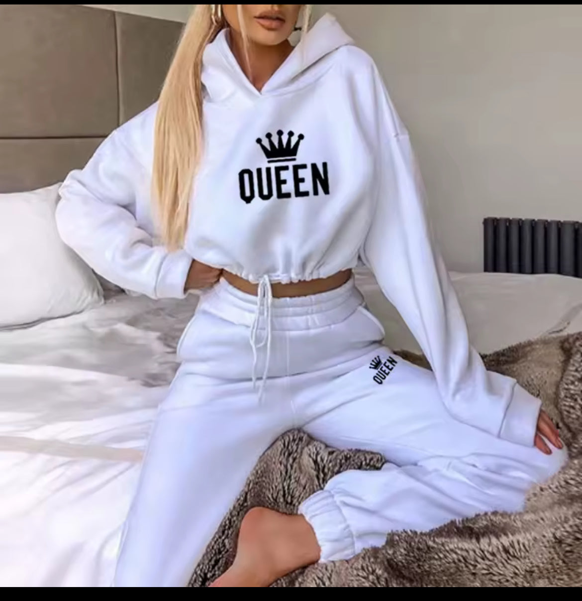 Women’s Queen Tracksuit